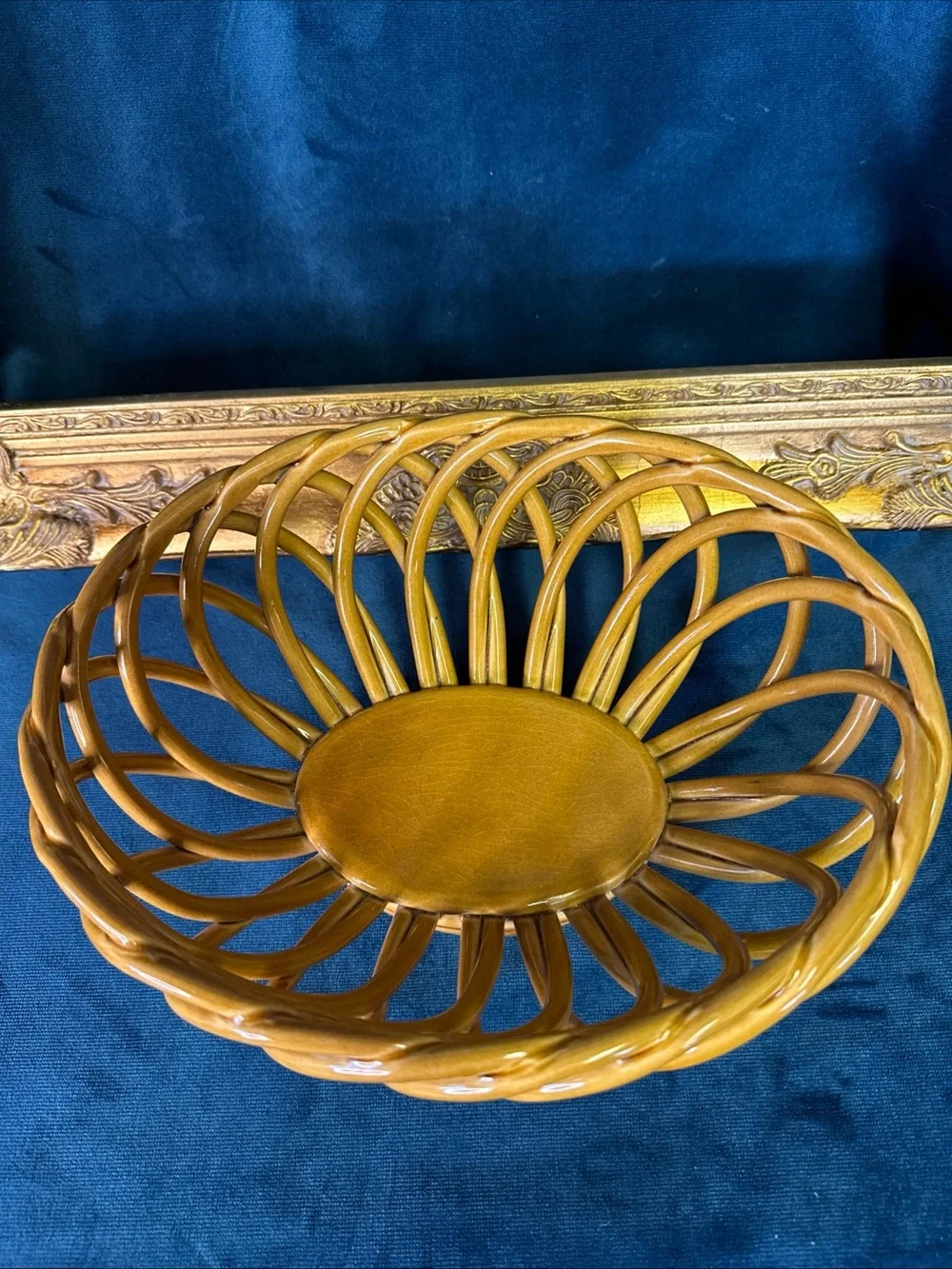 Eucalyptus Stoneware Oval Bread Basket 11